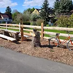 - Frieda Mit Familien, Und Biker Huetten Am Zittauer Gebirge *